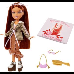 Bratz Stylin Fashion Doll with Customisable T-Shirt YASMIN